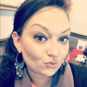 Meet your Posher, Stacy